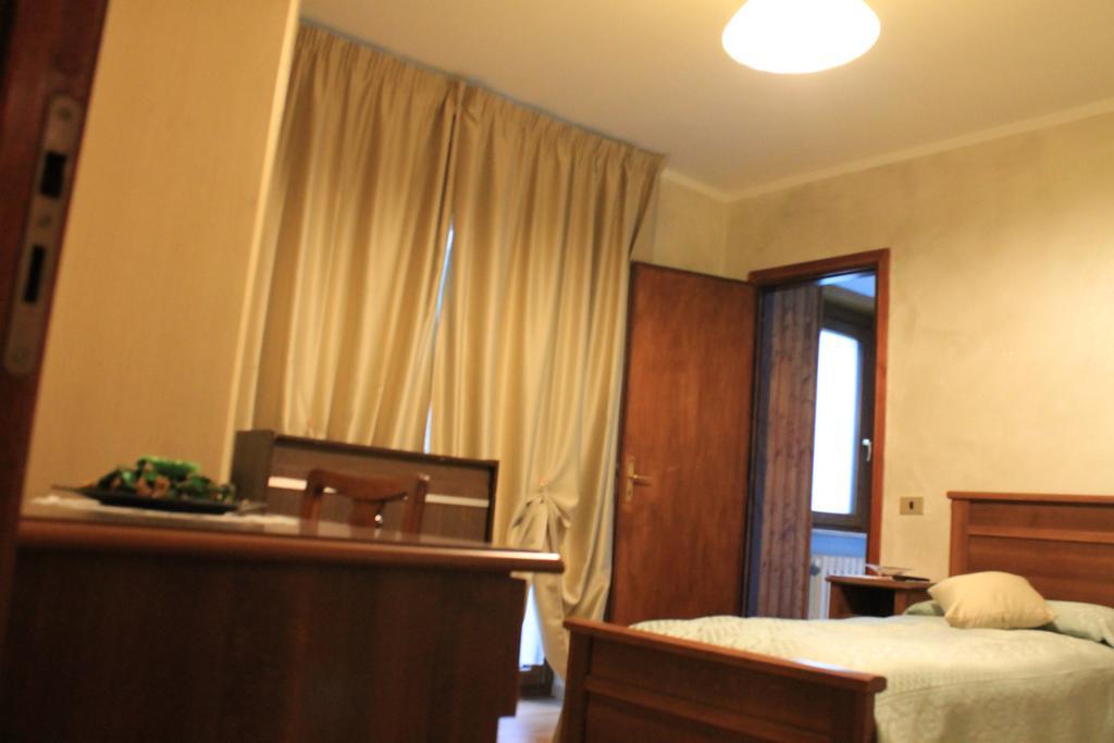 Alice Affittacamere Cesana Torinese Bagian luar foto